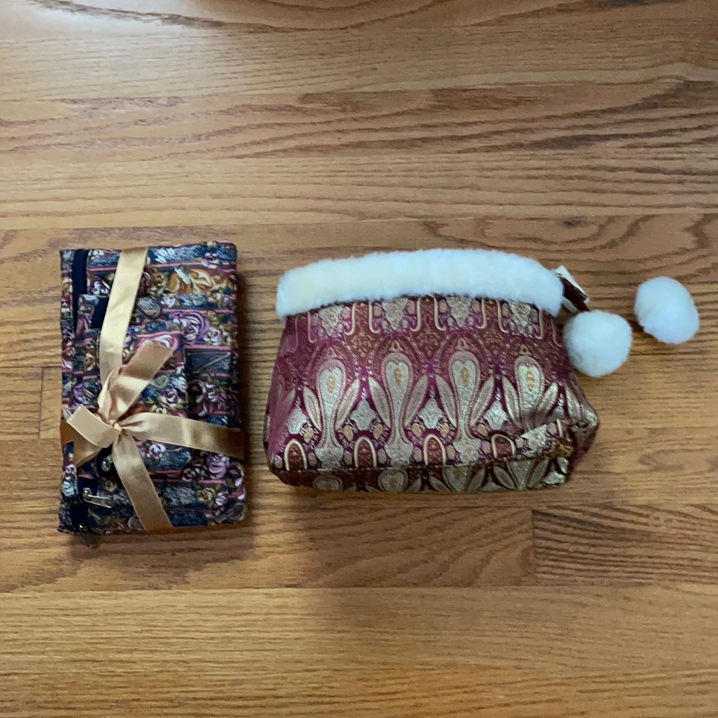 Make Up Bag Bundle !